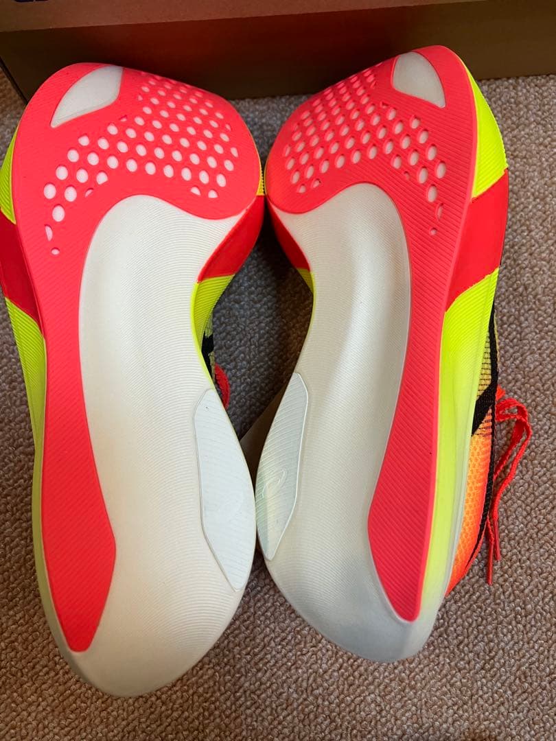 新品 アシックス メタスピード スカイ パリ 26.0cm イエロー