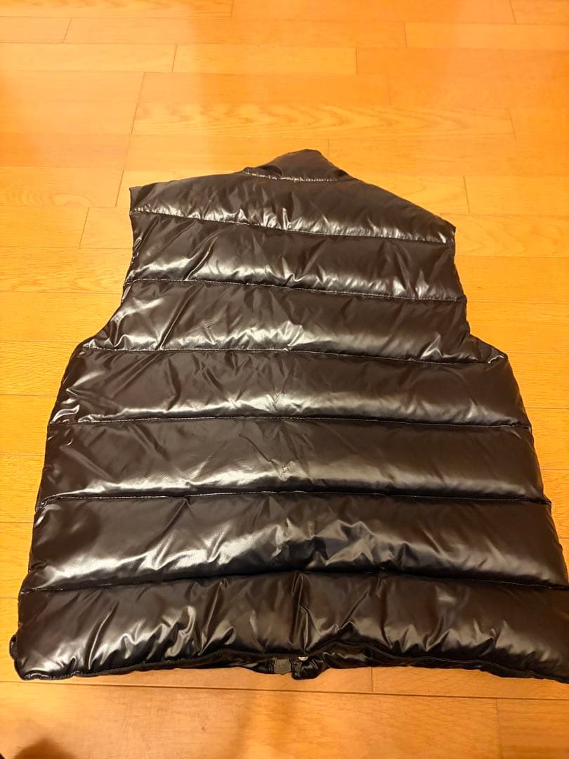 モンクレール　TIB　ティブ　ダウンベスト　ロゴワッペン　1