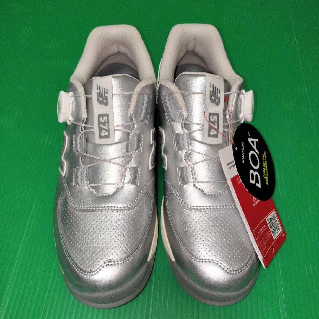 ニューバランス　ゴルフシューズ　未使用タグ付き　箱無し