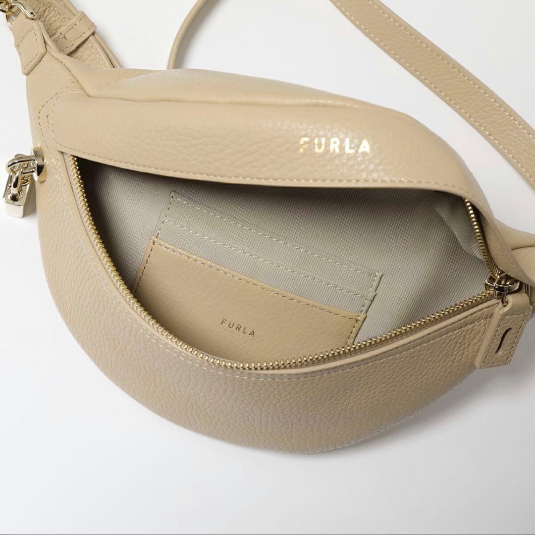FURLA フルラ ボディバッグ