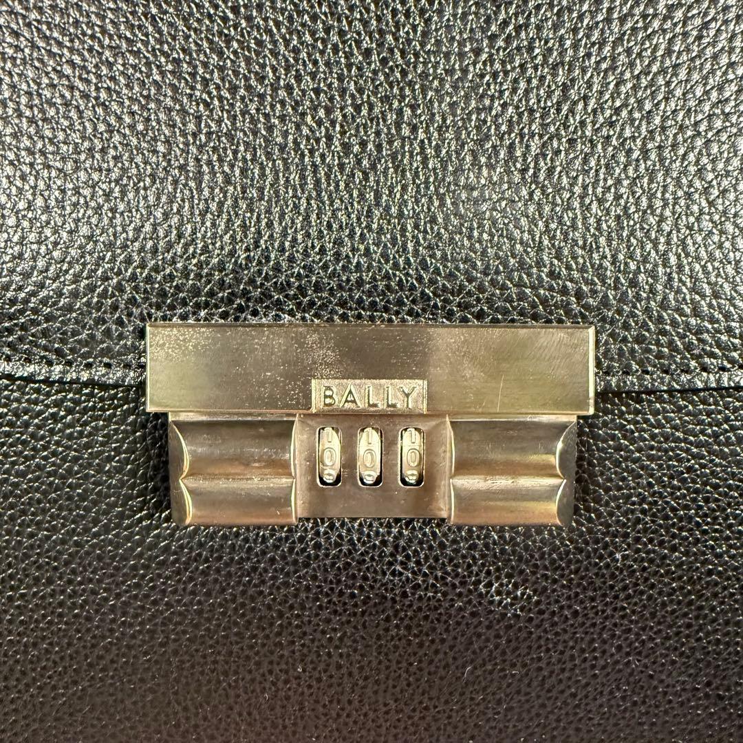 【美品】BALLY バリー 本革 ダレスバッグ ビジネスバッグ レザー　保存袋付