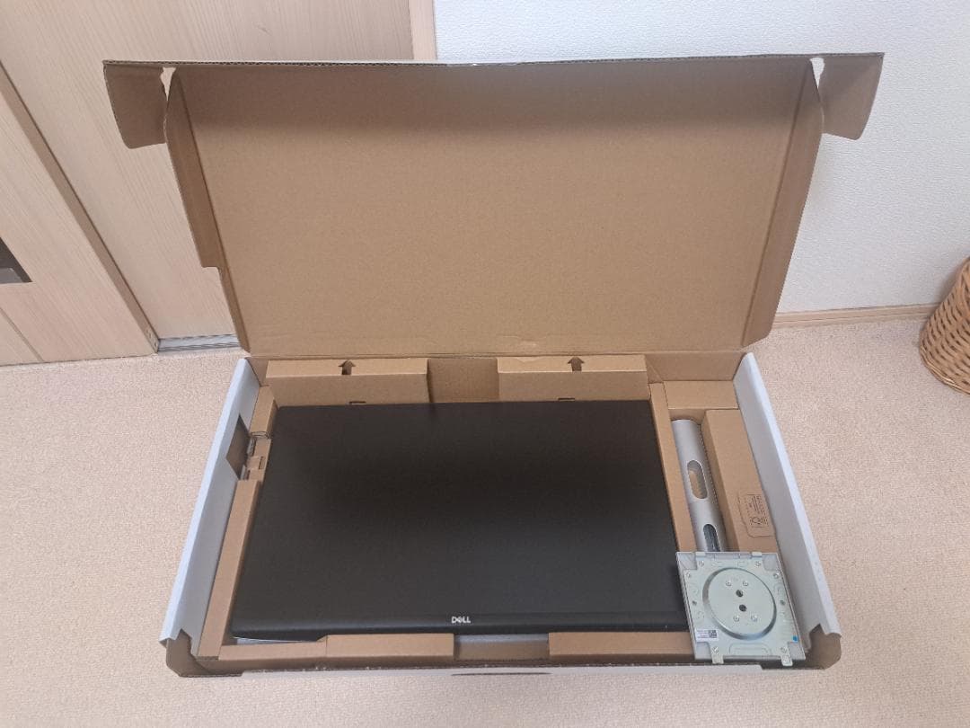 DELL モニター 本体 シルバー