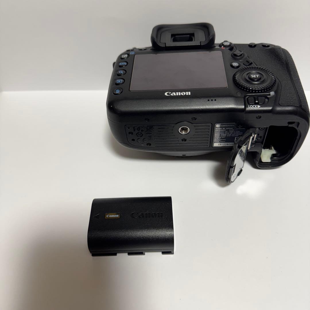 Canon EOS 5D Mark IV デジタル一眼レフ