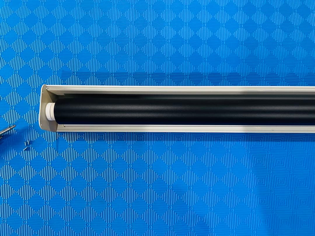 【美品】TheaterHouse 80インチ 電動スクリーン リモコン付