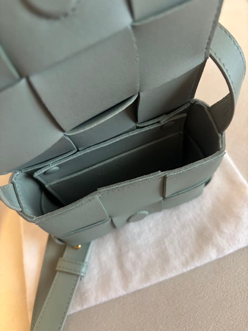 ボッテガべネタ　ミニカセットバッグ