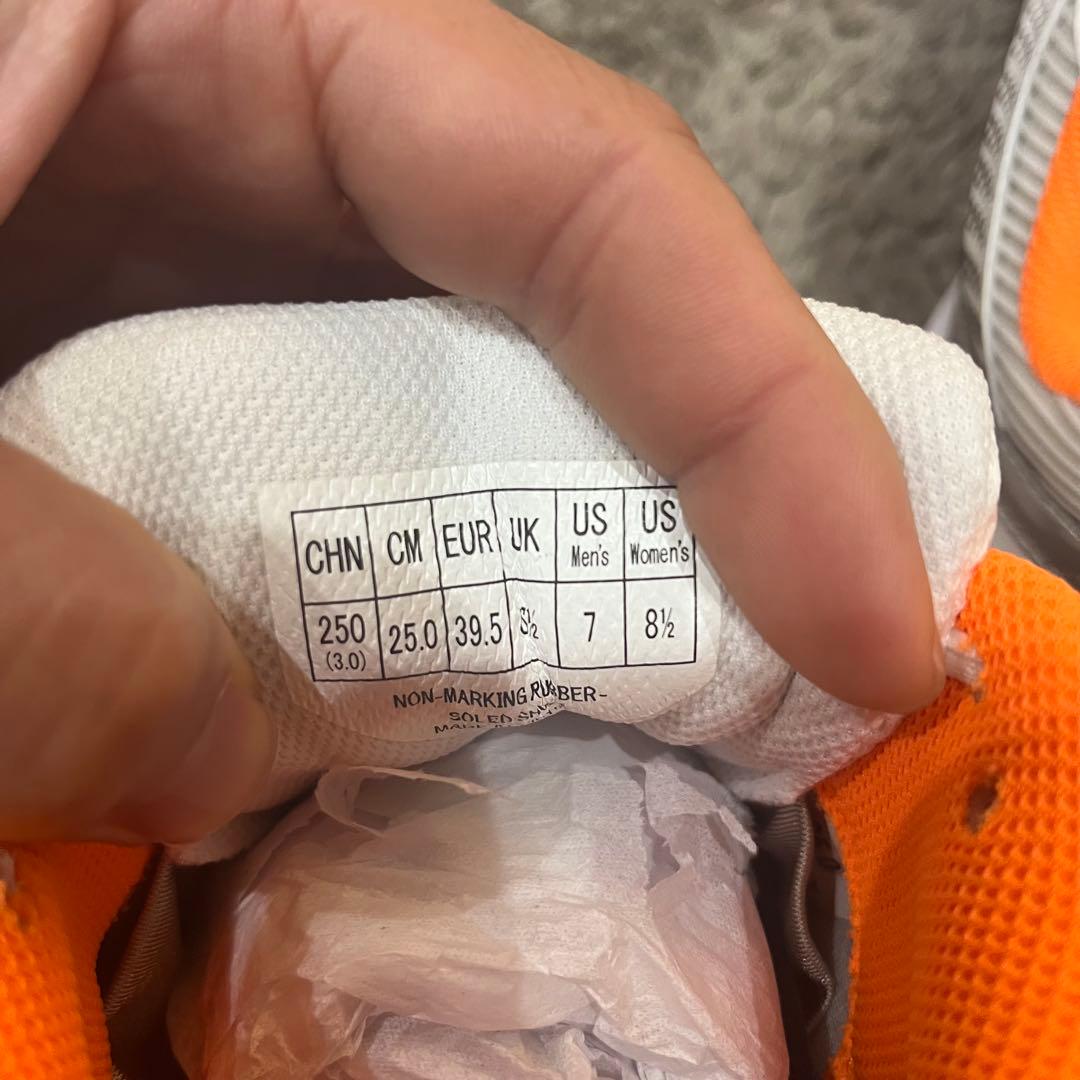 YONEX SHB65Z3W バドミントンシューズ ホワイト/オレンジ 25cm