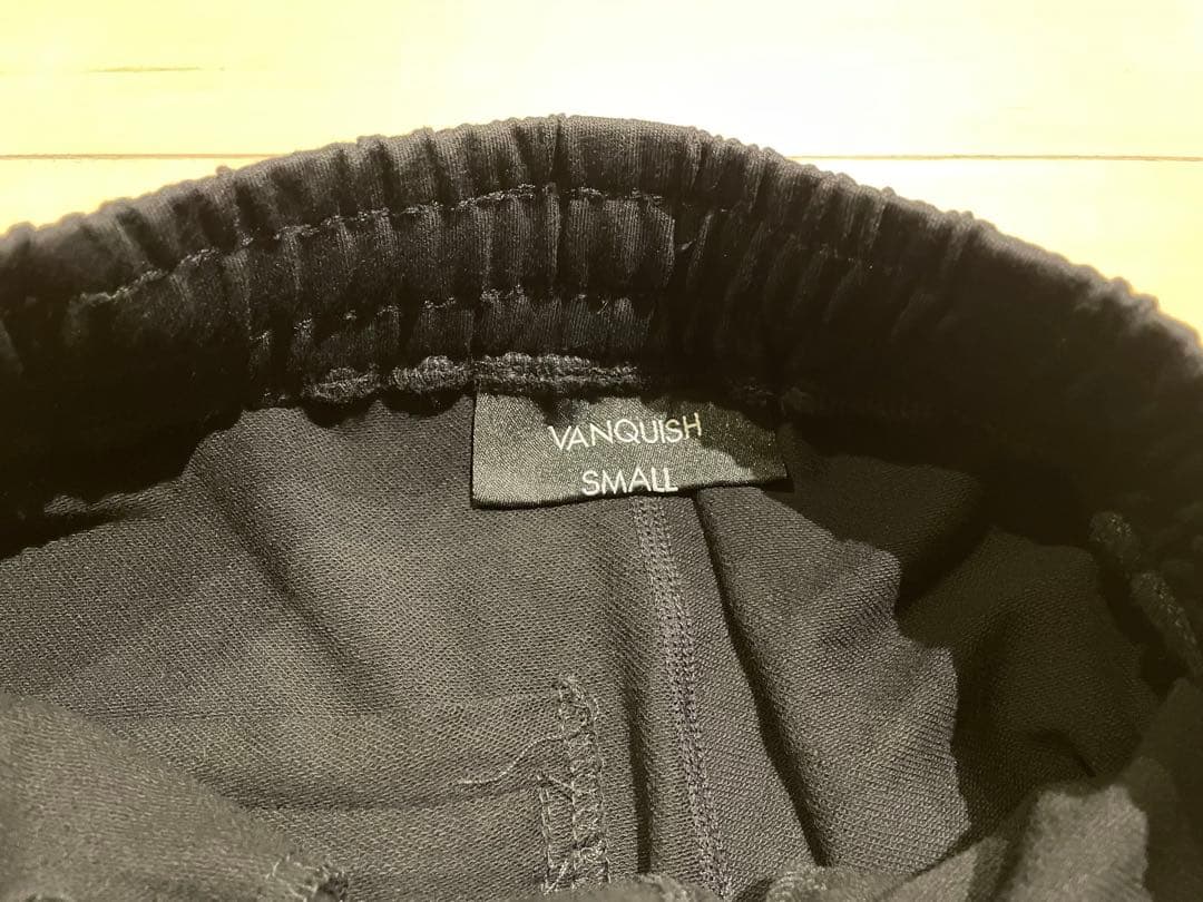 vanquish fitness パーカー　ジョガーパンツ