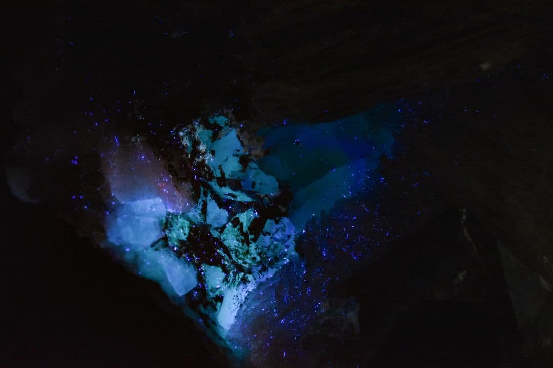 ★パキスタンスカルドゥ産 ウイスキートパーズ＆フローライト＆スモーキークォーツ