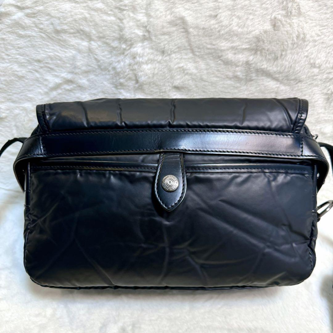 【極美品】ハンティングワールド　ショルダーバッグ　レザー　バチュークロス　黒