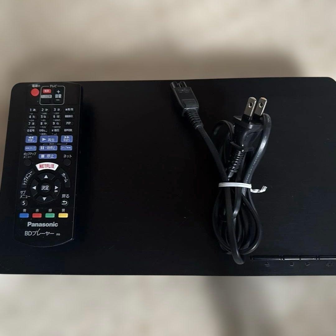 超美品　Panasonic DMP-BDT180 Blu-rayプレーヤー