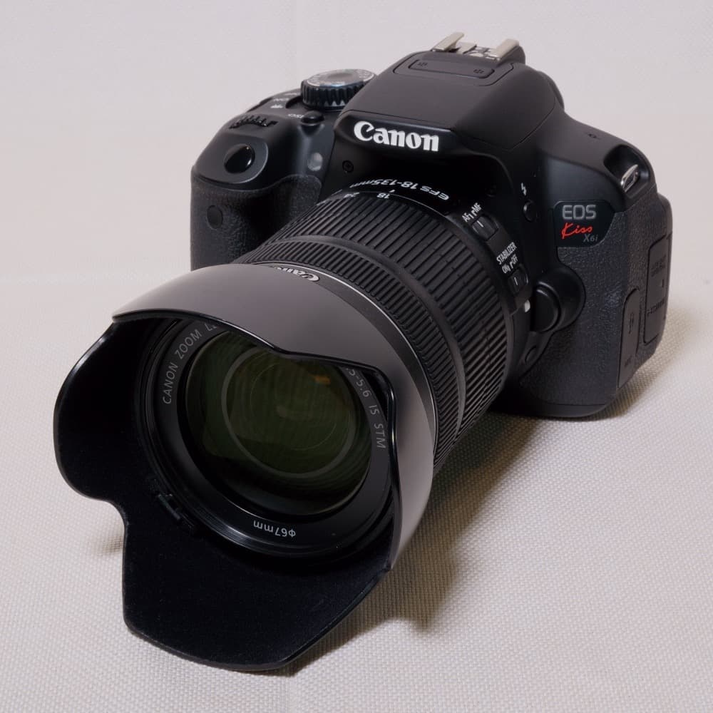 【付属品多数】EOS Kiss X6i + 18-135mmズーム キヤノン