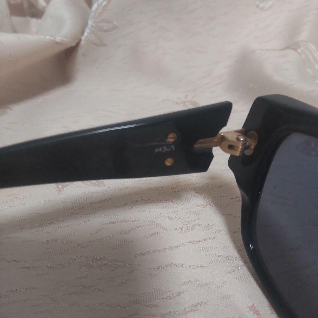 Chanel ブラック キャットアイ サングラス