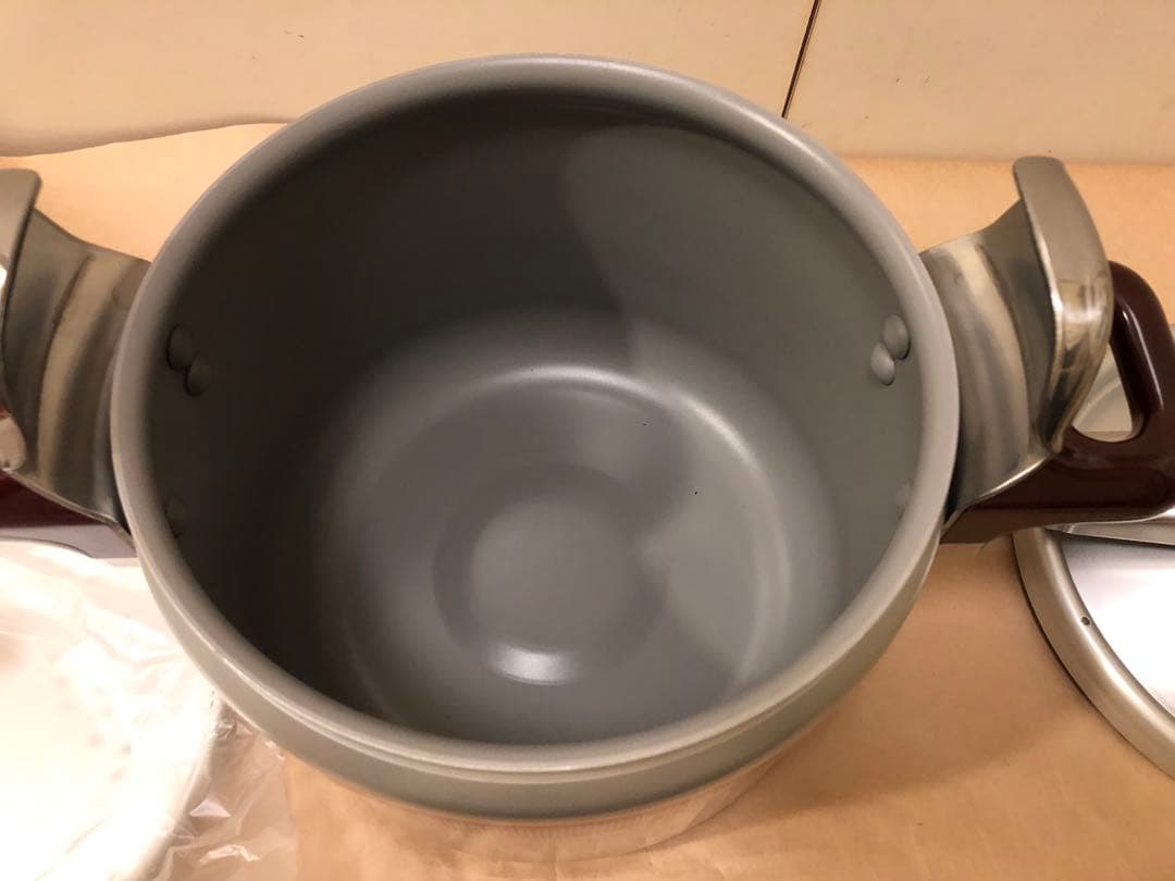 未使用品　理研　圧力鍋　クックウォール　6L 一升炊き　PMC-600