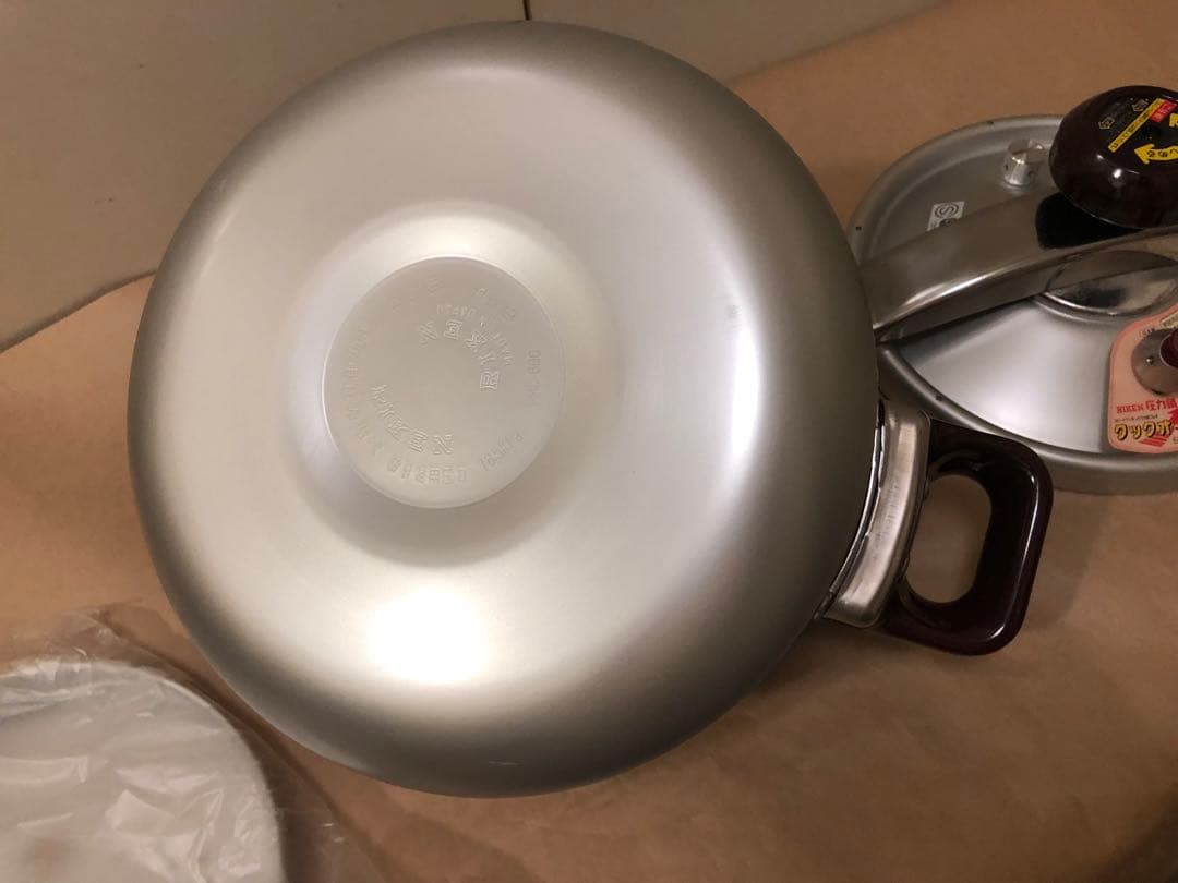 未使用品　理研　圧力鍋　クックウォール　6L 一升炊き　PMC-600