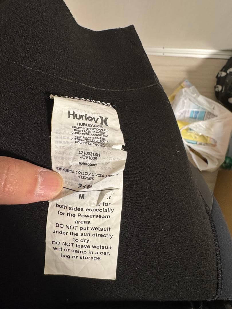 Hurley ブラック セミドライスーツ