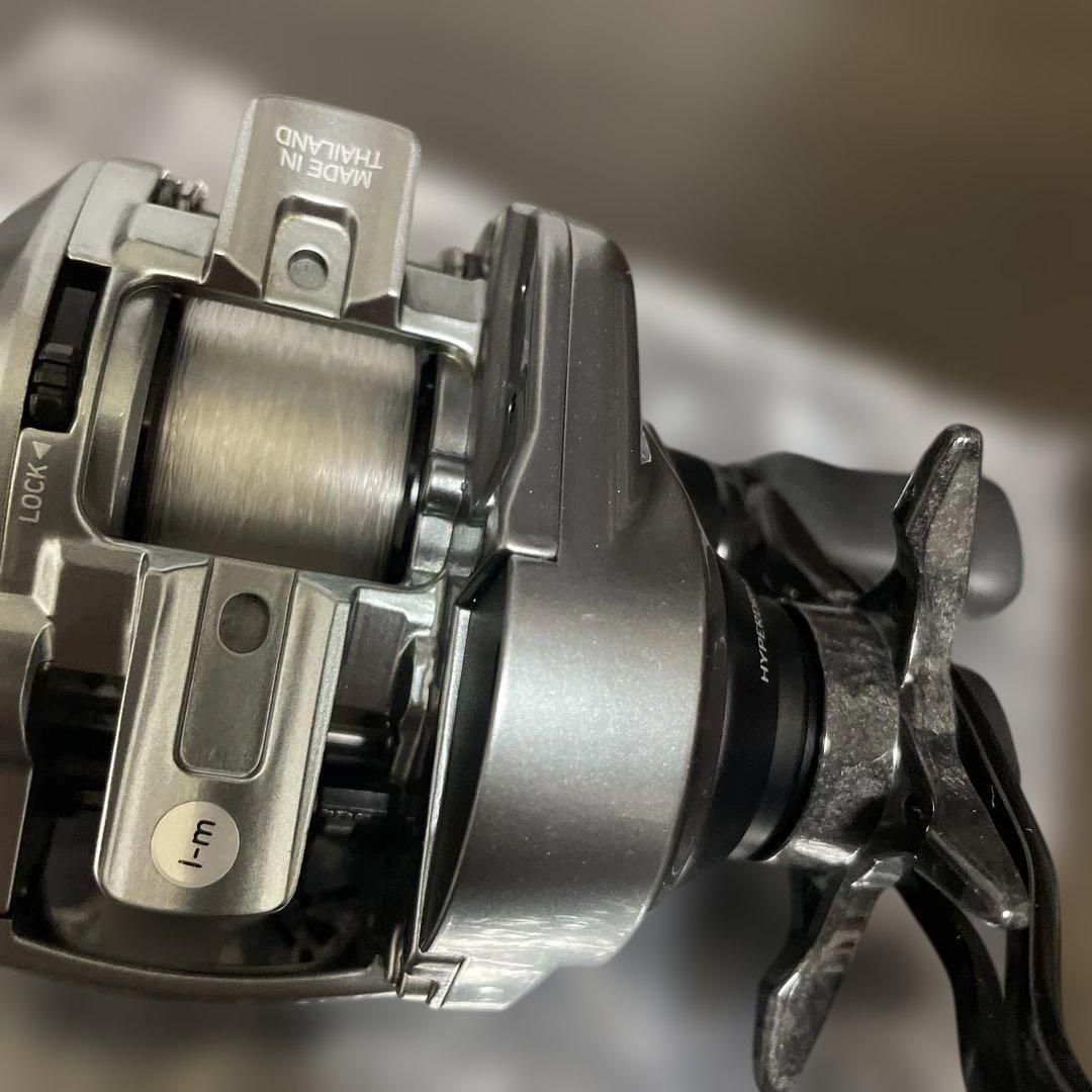 ［美品］Daiwa 21ALPHAS SV TW 800XH