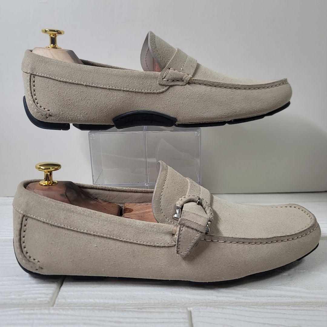 【美品】FERRAGAMO ドライビングシューズ 25cm ベージュ