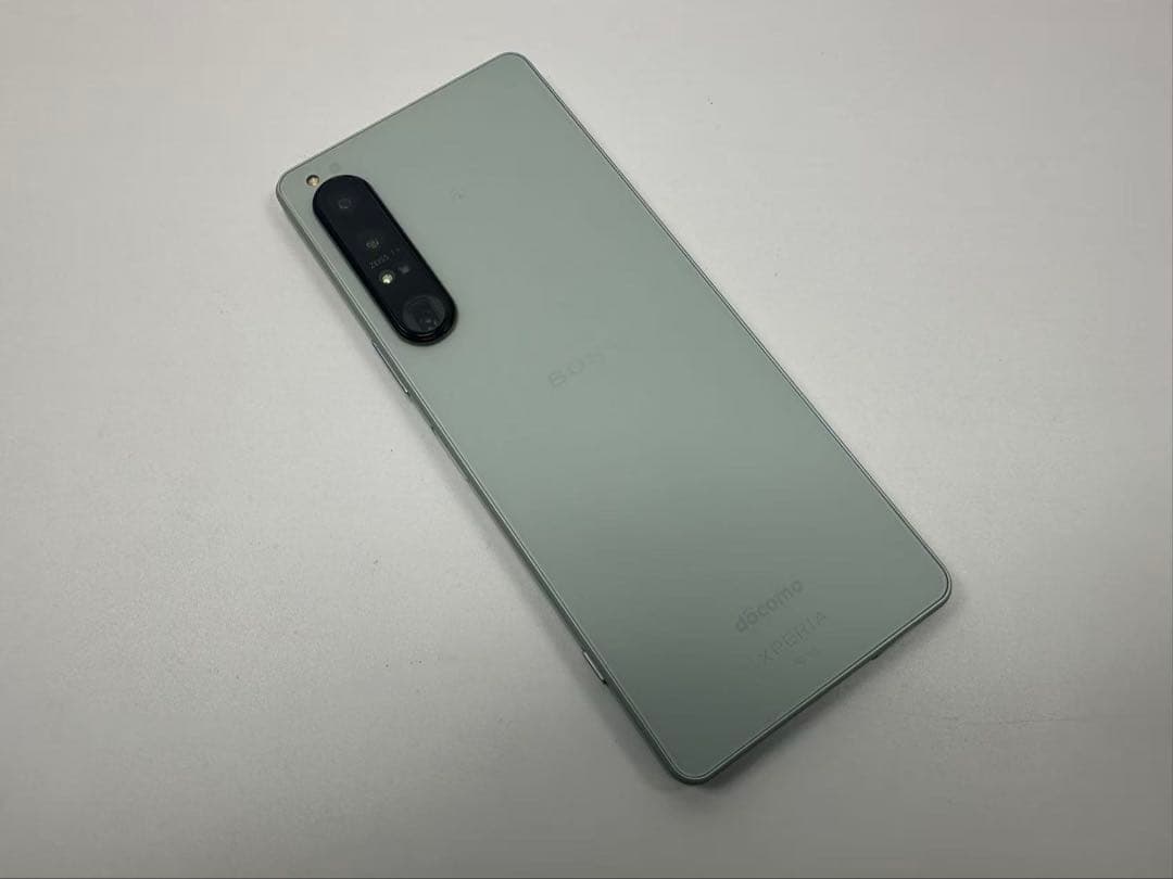 SONY Xperia 1 IV docomo アイスホワイト