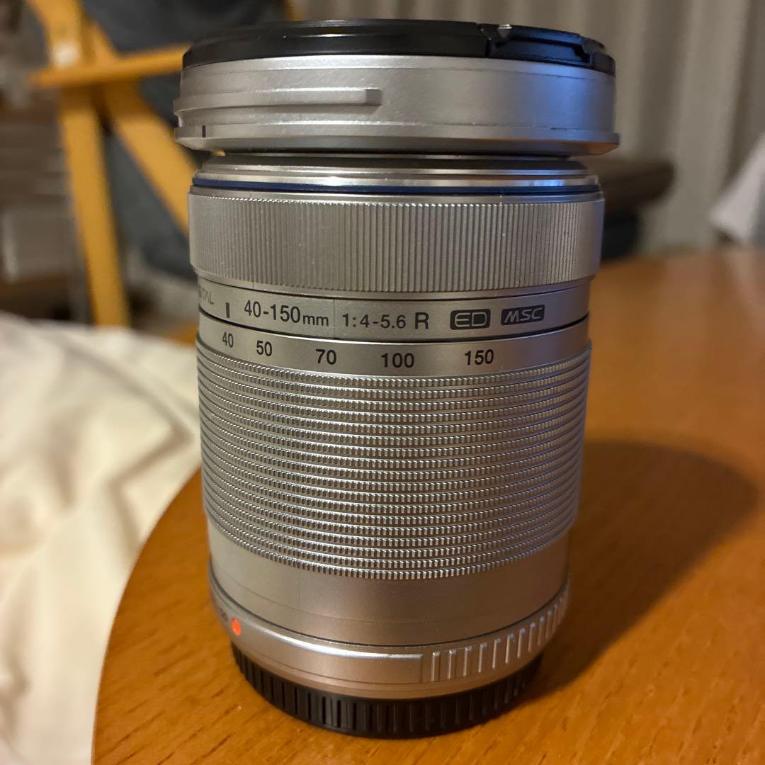 OLYMPUS E-PL9 14-42mm 、40-150mm付き