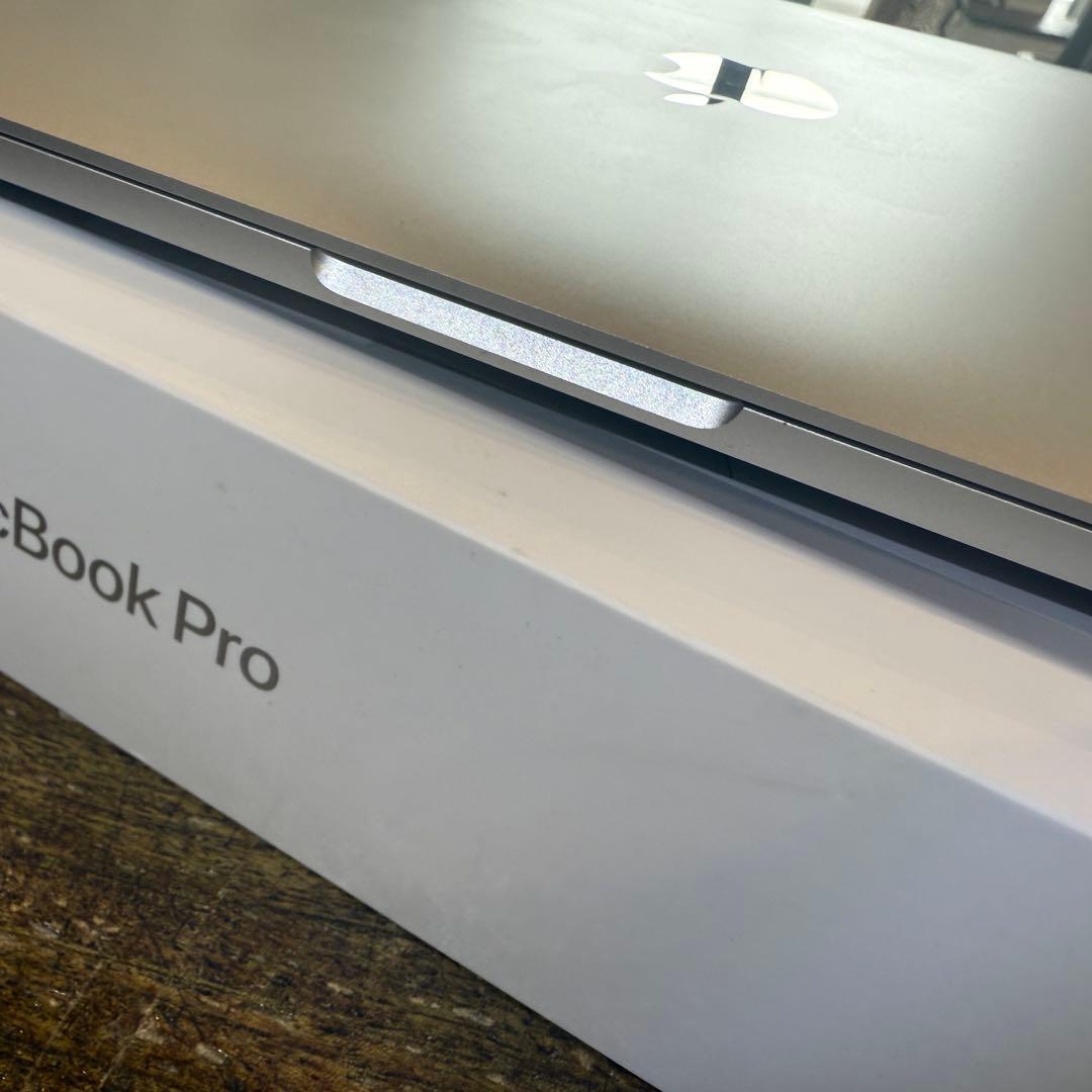 【美品】MacBook Pro M1 13インチ 2020 8GB 256GB