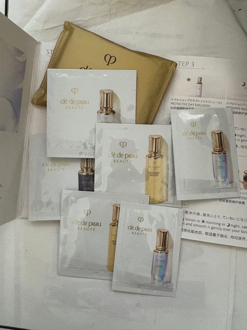 【新品・未開封】 Cle de Peau Beaute アイシャドウ 504