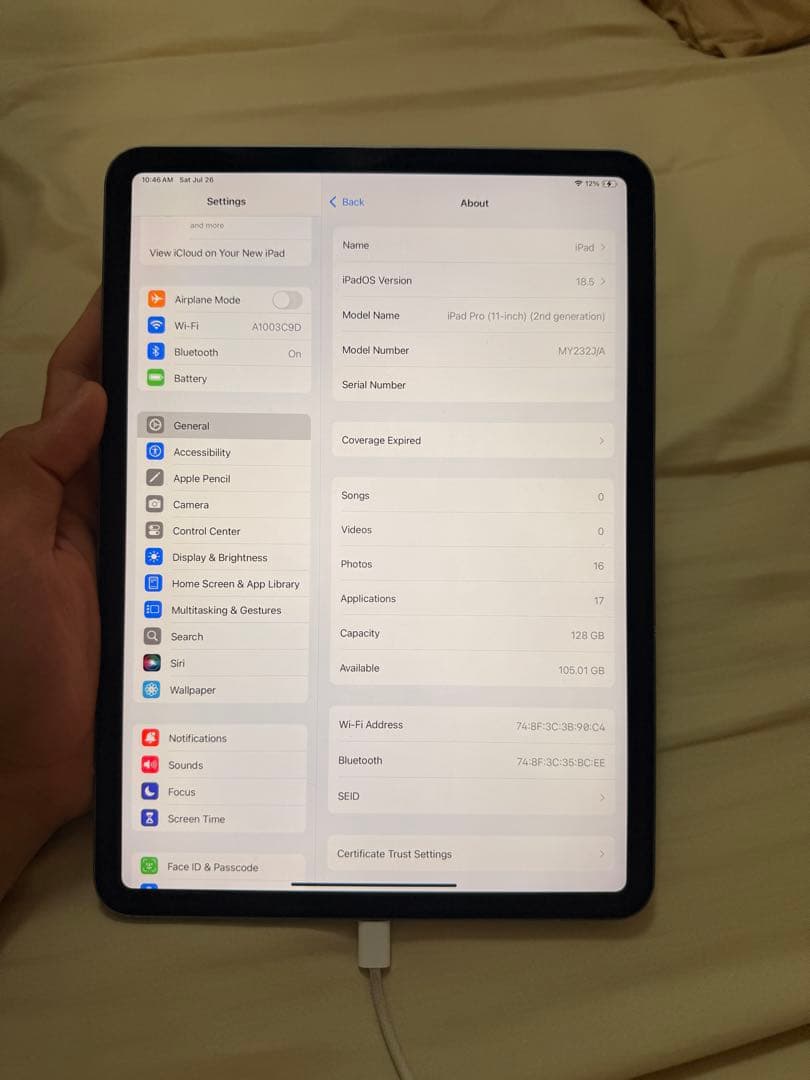 iPad Pro第2世代11インチスペースグレー 本体 + キーボードカバー