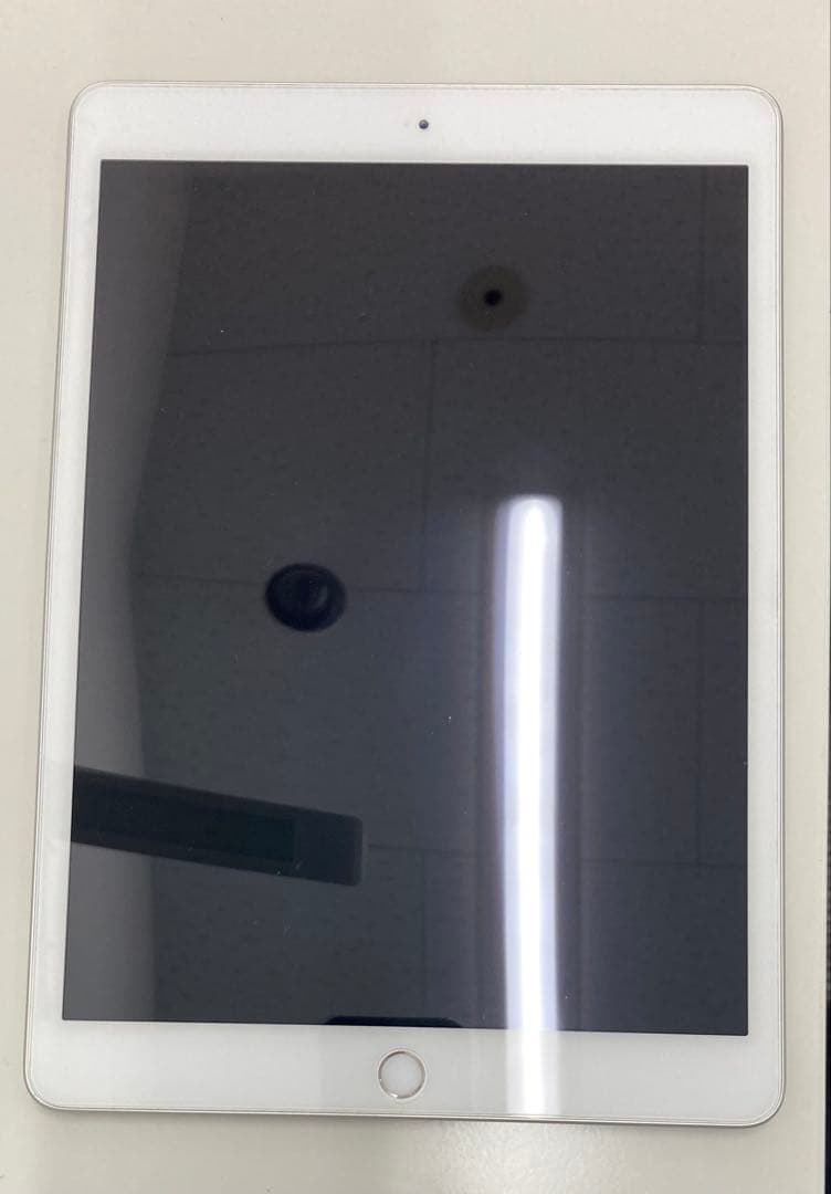 iPad (第7世代) Wi-Fi 128GB シルバー