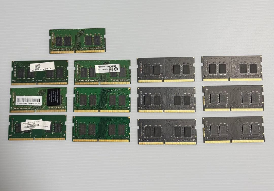 13枚8GB PC4-3200AAは2枚,2666Vは10枚と2400Tは1