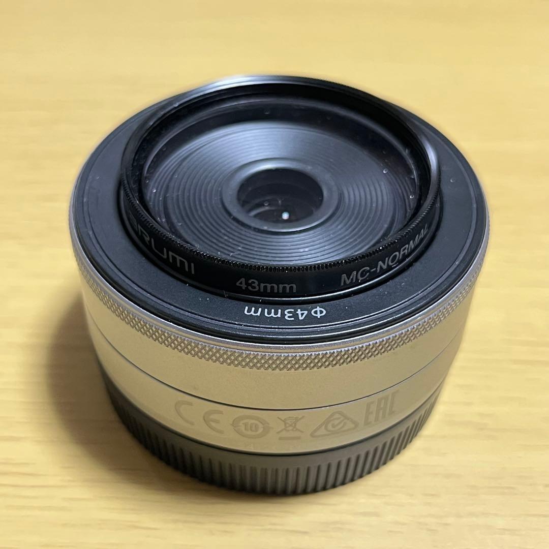 EOS M100 ダブルレンズキット ホワイト 付属品付き