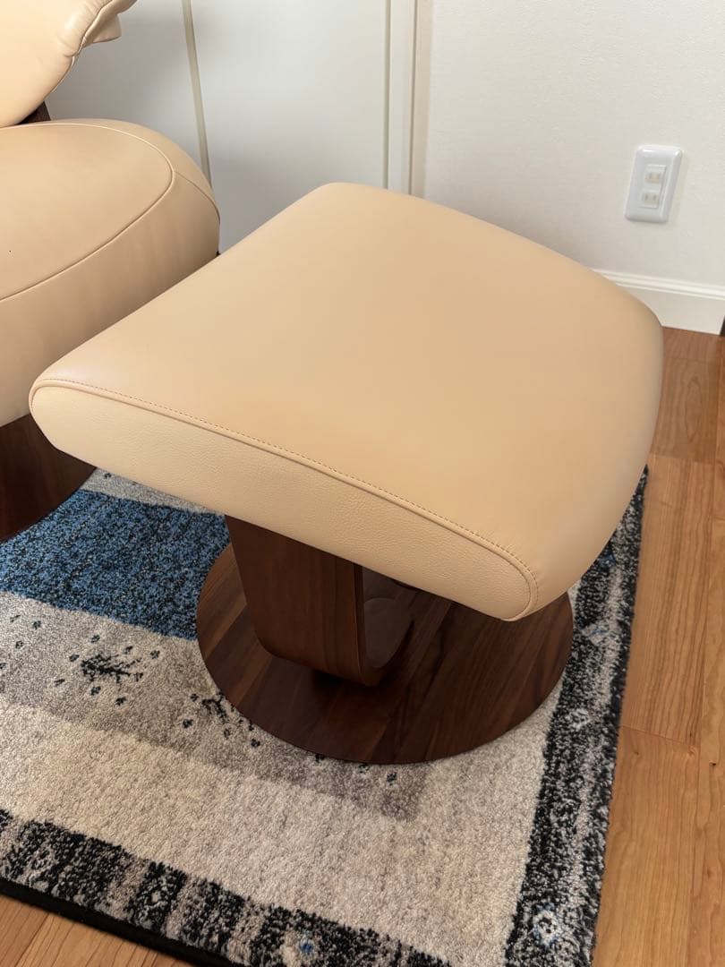 【セール】【美品】カリモク　ザ・ファーストRU73 Mサイズ　オットマンセット