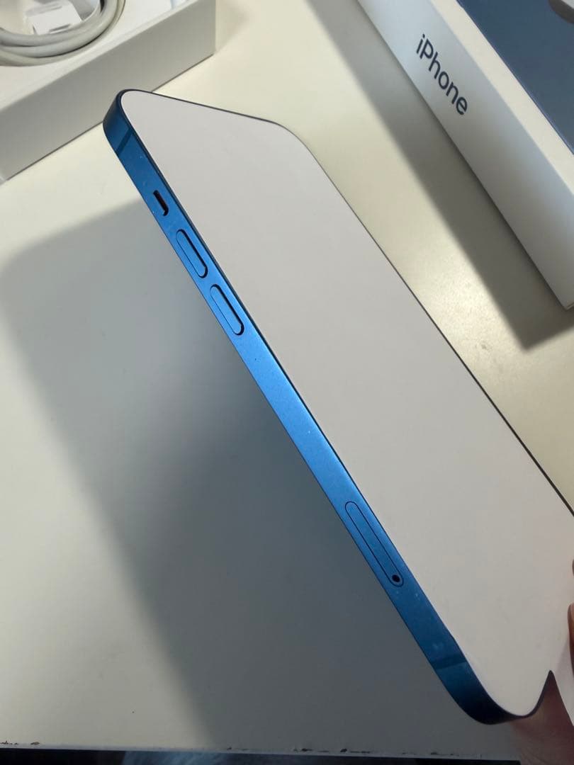 Apple iPhone 13 256gb本体 ブルー