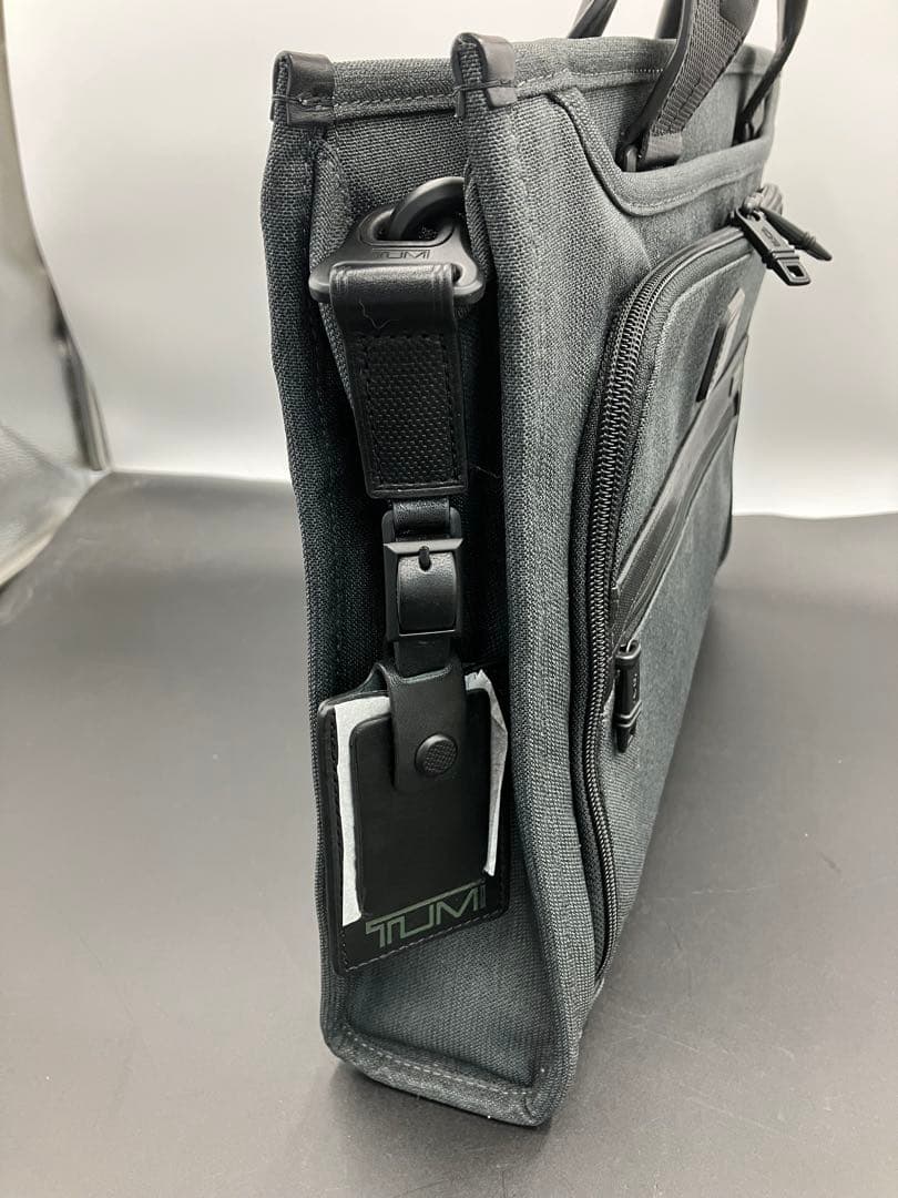 TUMI ALPHA 2 スリムデラックス ブリーフケース キャンバス グレー
