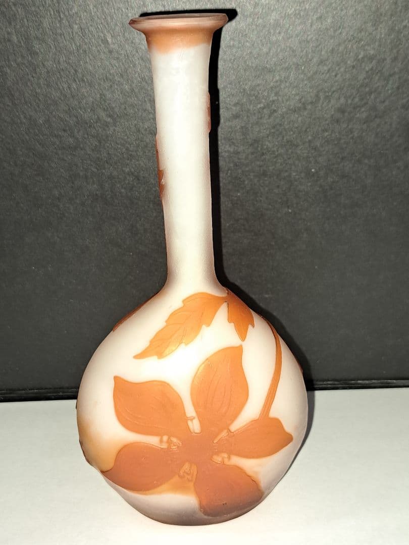 エミール・ガレ　クレマチス柄花瓶