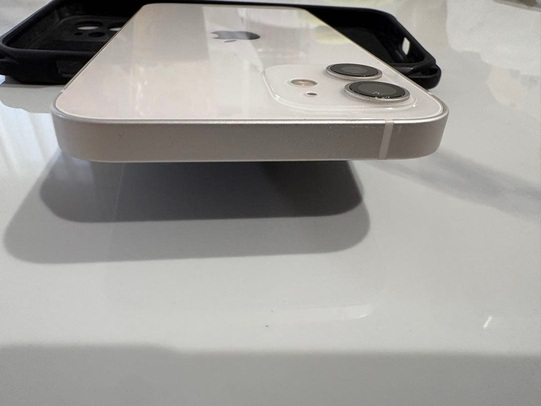 iPhone12 ホワイト　128ギガ　SIMロック無し