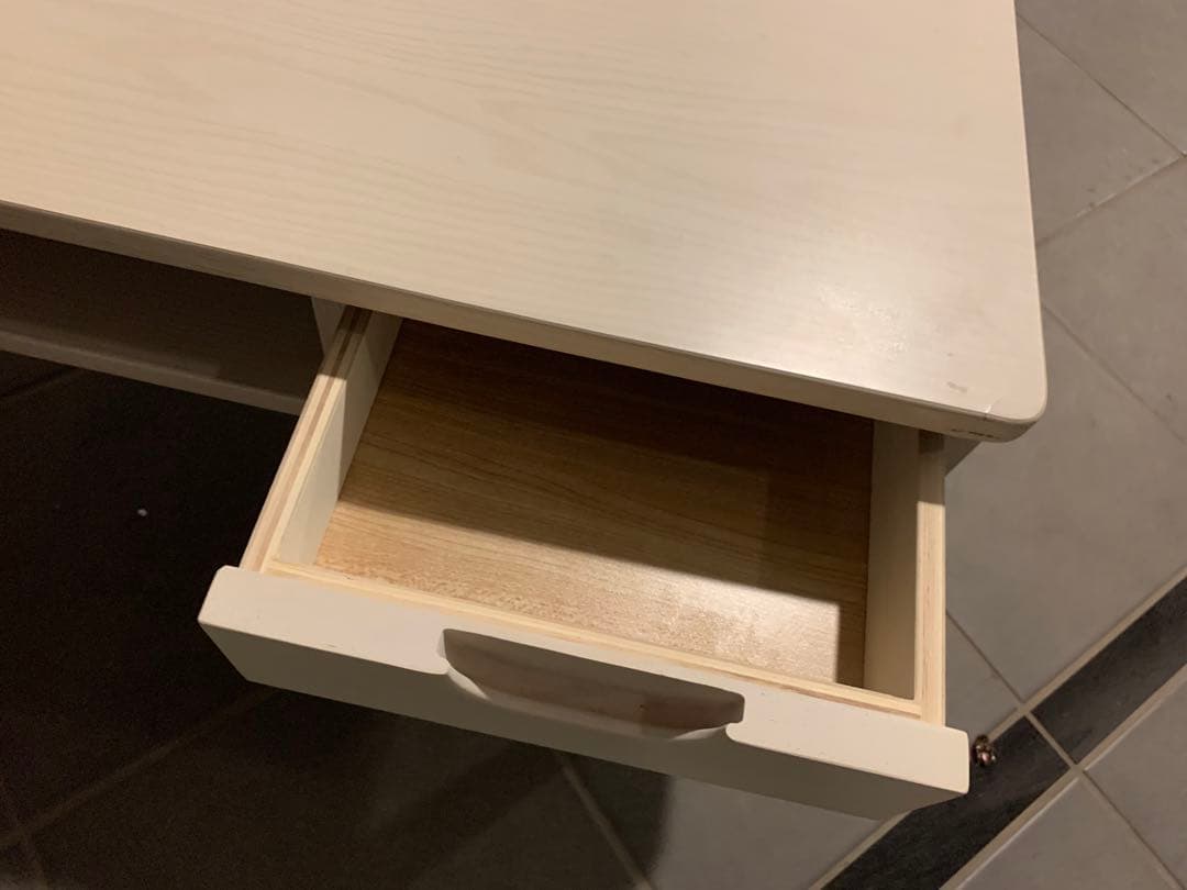 モデルルーム配置品／引き出し付 リビングテーブル カジュアル センターテーブル