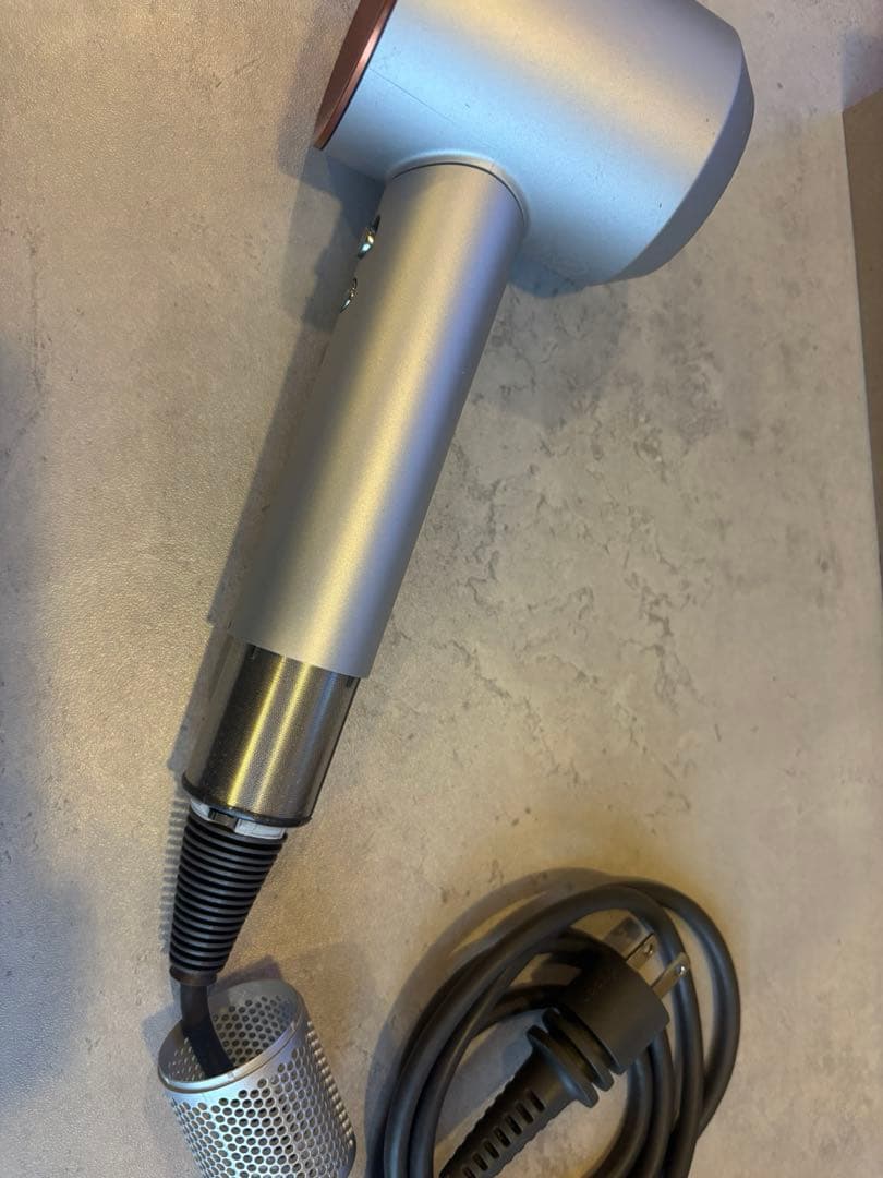 ダイソン supersonic ionic ヘアードライヤー シルバー/コッパ―