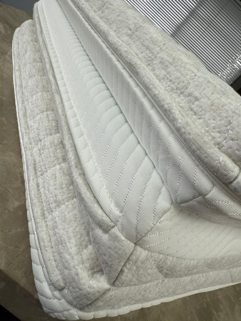 ⑨✨快適快眠✨OASIS シングル 布団 三つ折り コアラ(R) ✨お買得品！