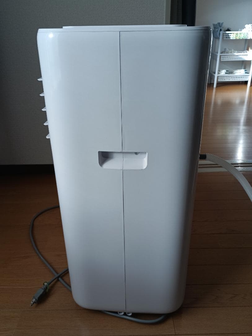 窓用エアコン 冷房機能付き ホワイト