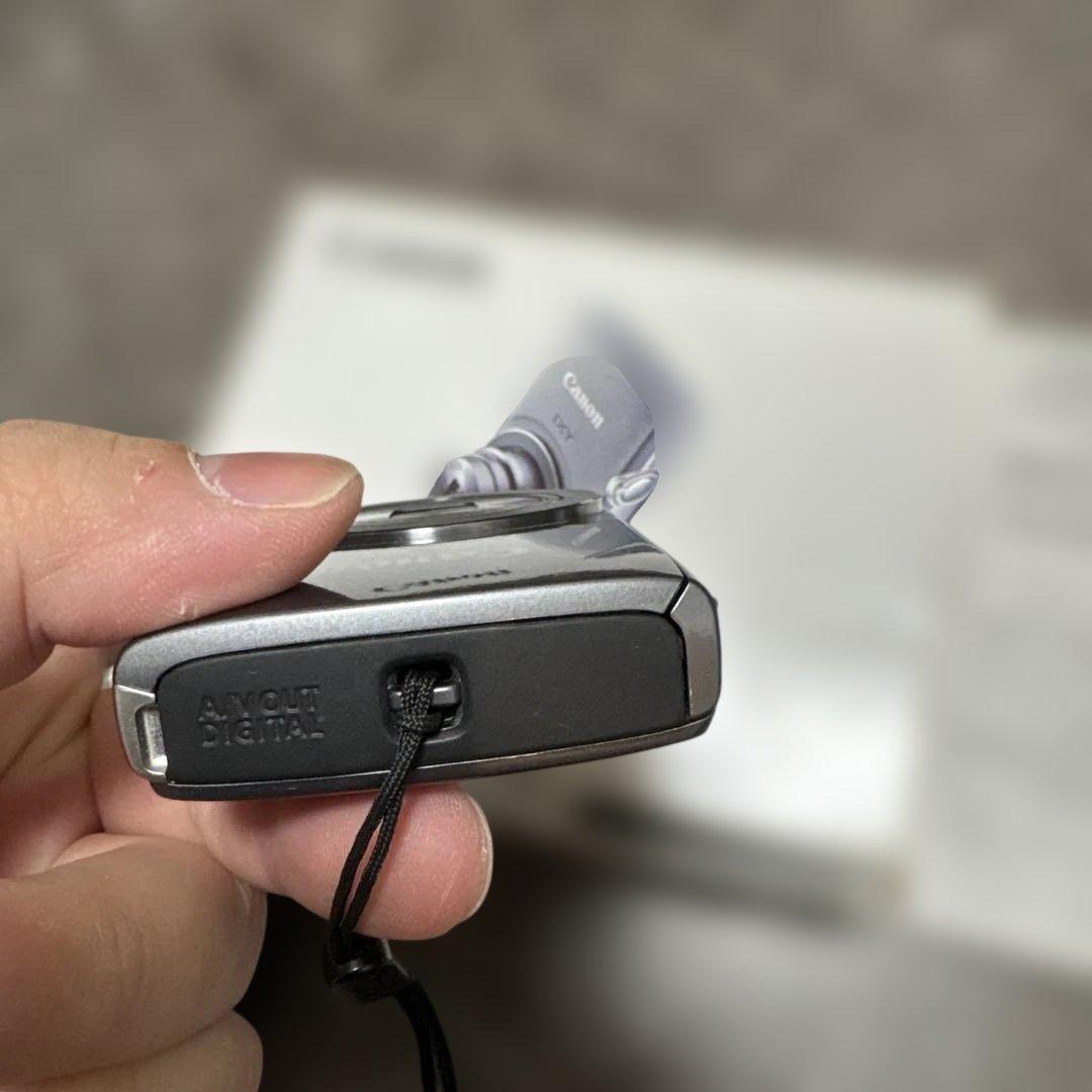 美品！キャノン デジカメ CanonIXY 150