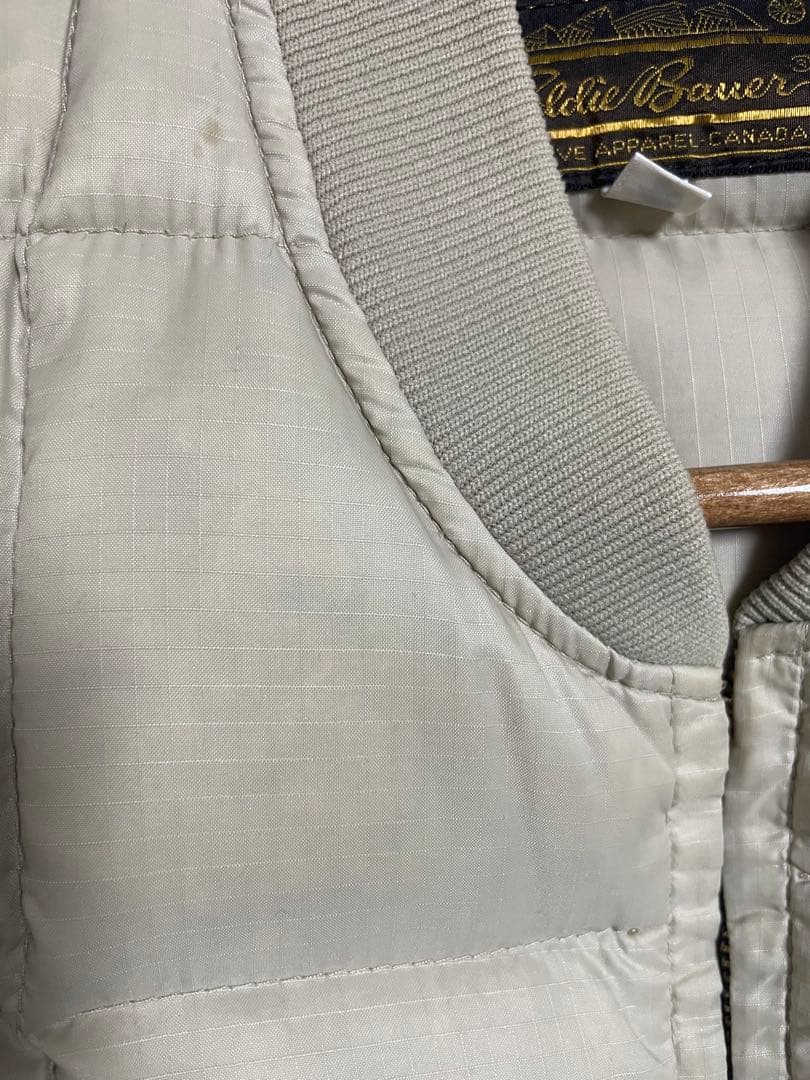 Eddie Bauerダウンベスト