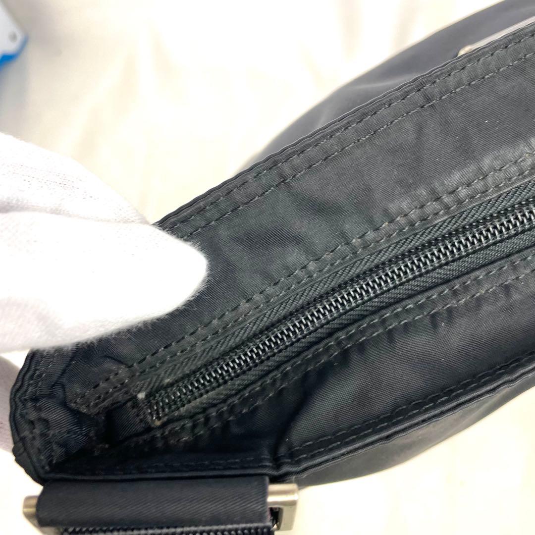 PRADA プラダ ショルダーバッグ ナイロン 三角プレート ロゴ ブラック