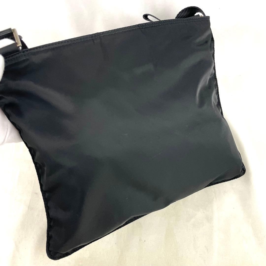 PRADA プラダ ショルダーバッグ ナイロン 三角プレート ロゴ ブラック