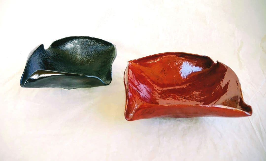 乾漆菓子器 朱溜、黒の二点 (未使用 新品同様)