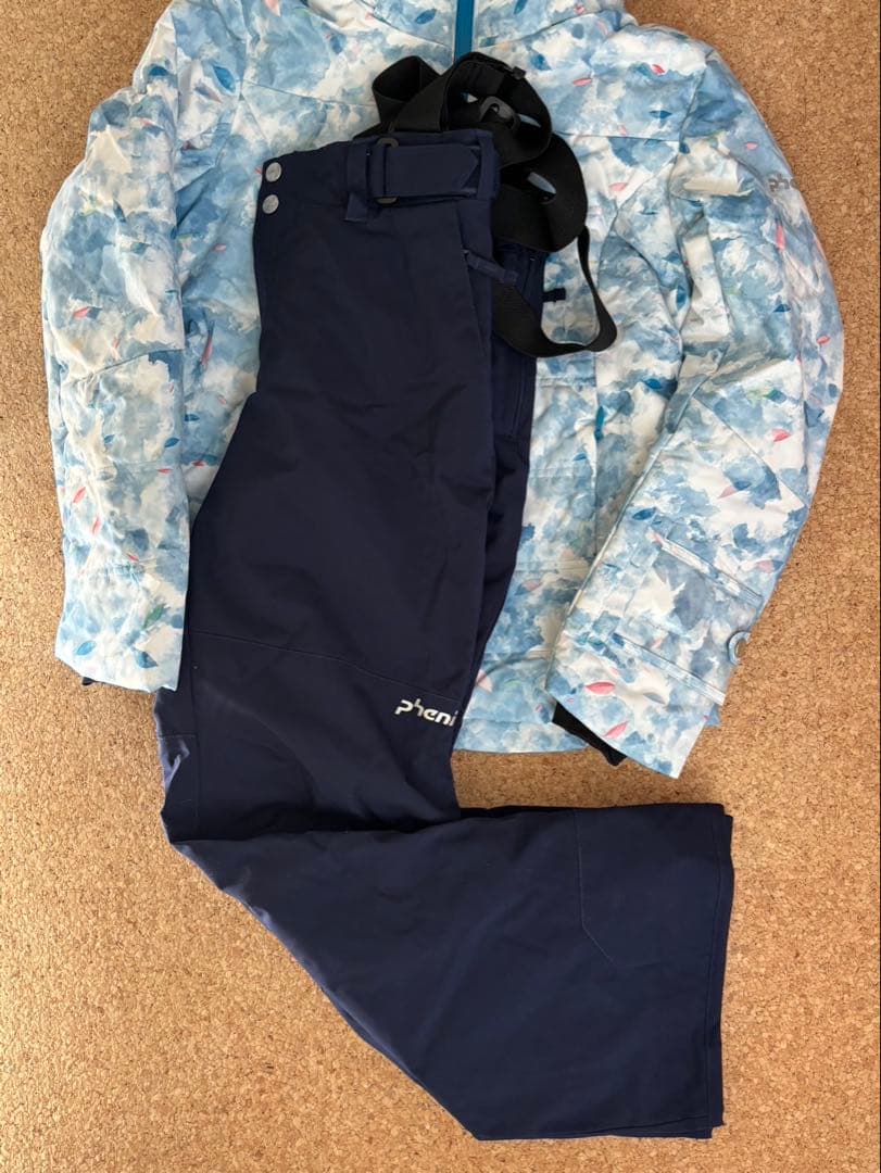 【phenix】 スキーウェア 上下セット レディース Mサイズ