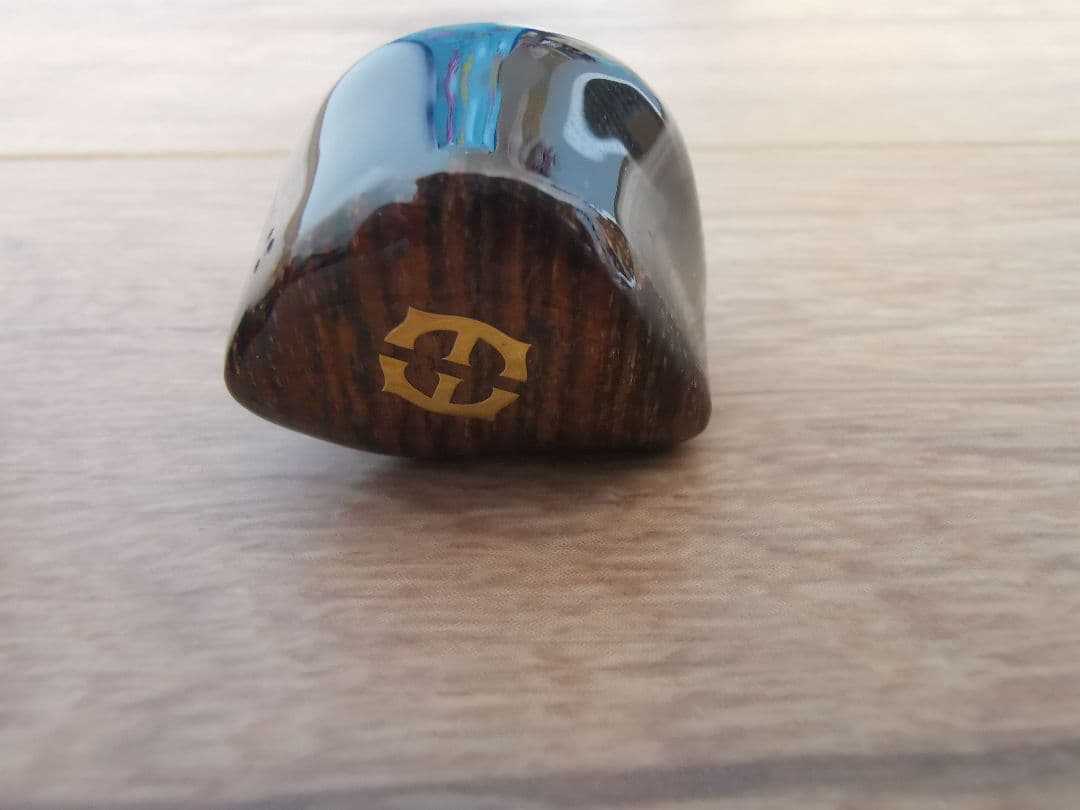 Empire ears Nemesis 限定デザイン