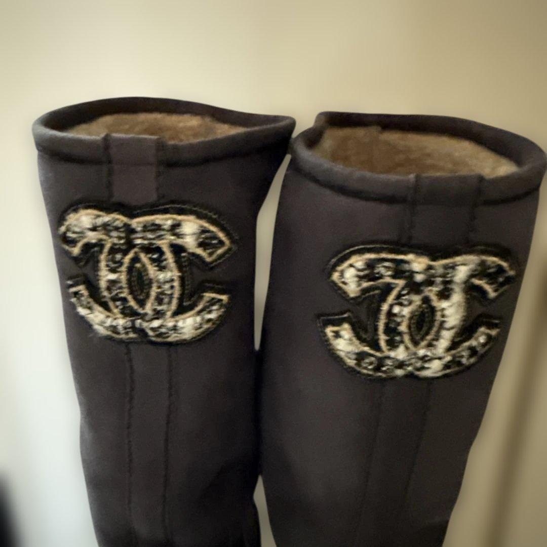 CHANEL ココマークムートンブーツ