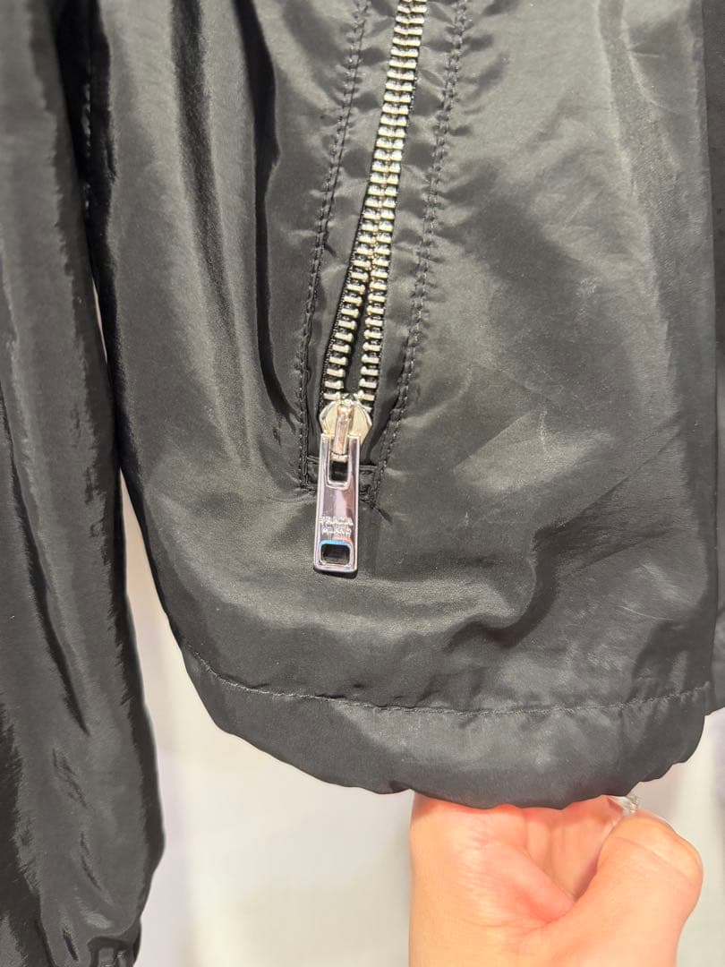 PRADA プラダ ブラックナイロンジャケット フード