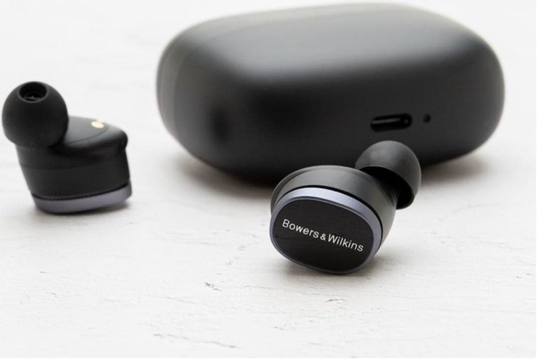 しのp　Bowers & Wilkins Pi8 ブラック