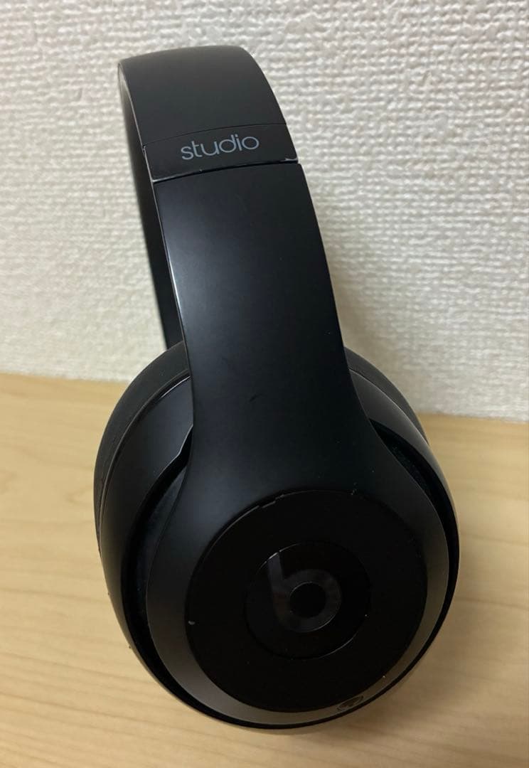 Beats ワイヤレスヘッドホン ハードケース付き