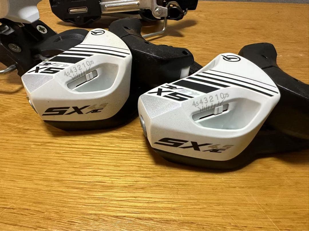 ビンディング　スキー　未使用品